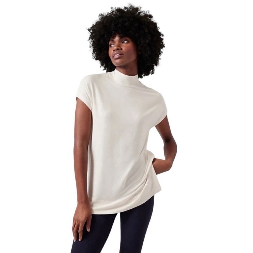 Athleta Weekender Tunic
